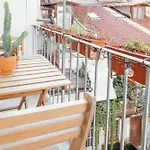 Mercanti Modern Flat - Balcony - Torino Centro