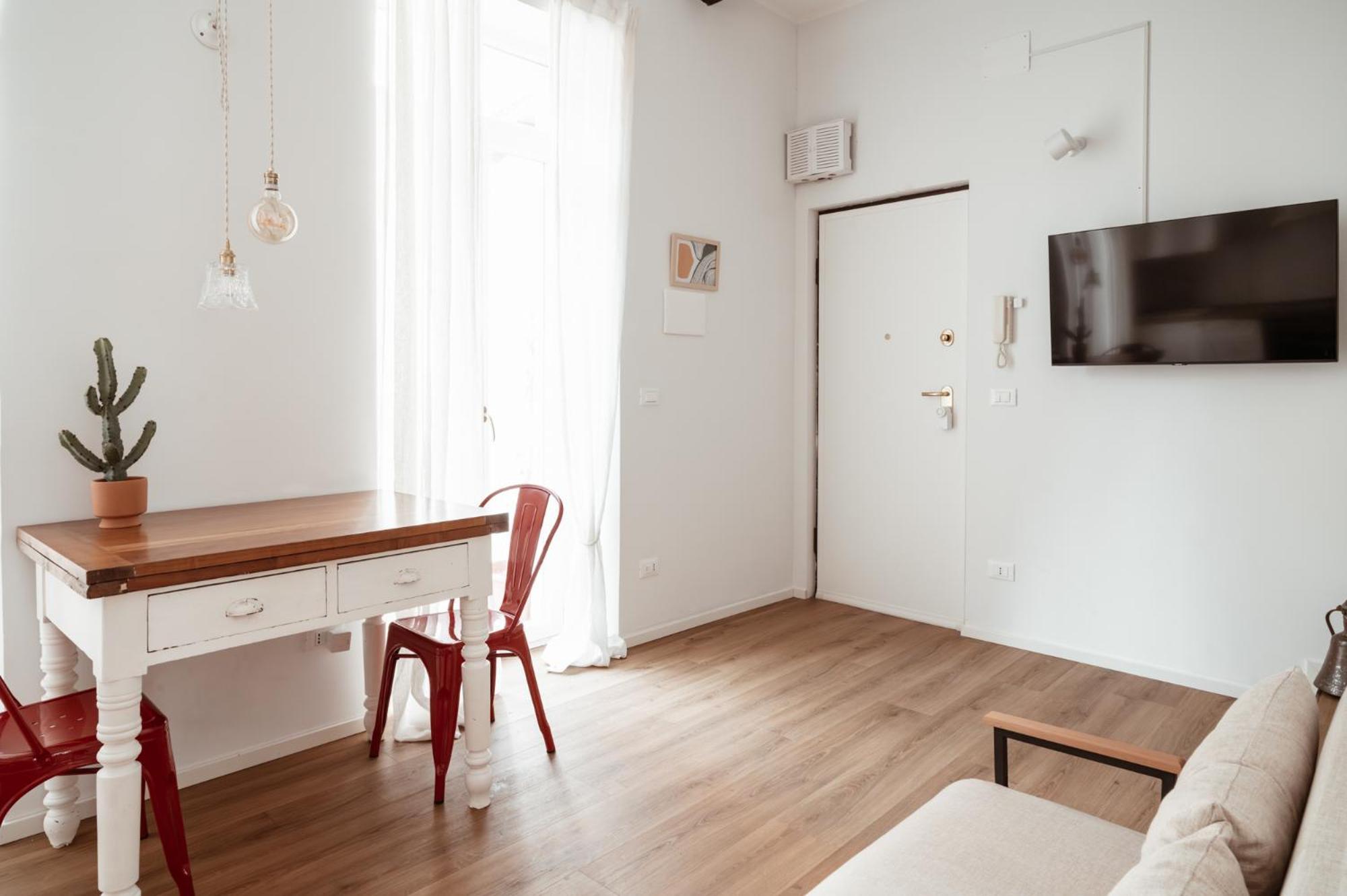 Apartment Mercanti Modern Flat - Balcony - Centro