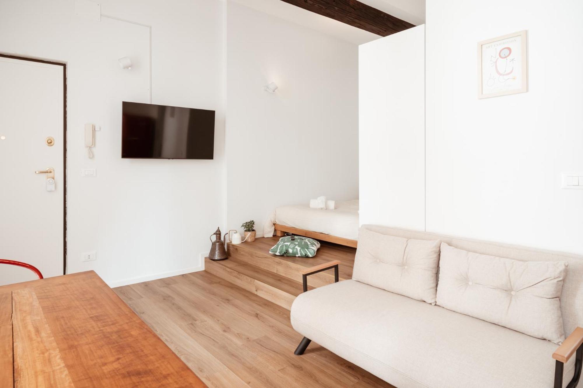Apartment Mercanti Modern Flat - Balcony - Centro Turin