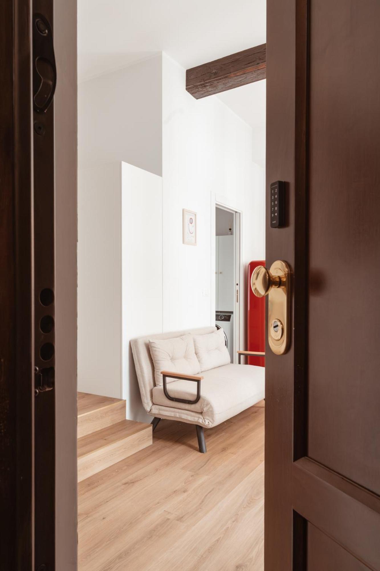 Apartment Mercanti Modern Flat - Balcony - Centro Turin